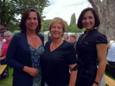 Zum Grillbrunch in Brandenburg an der Havel mit Oberbrgermeisterin Dr. Dietlind Tiemann und Staatssekretrin Katherina Reiche.
