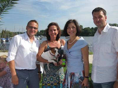 Beim Sptsommerfest der CDU-Landtagsfraktion in Potsdam am Sonntag, dem 04. September 2011. Ein entspannter Nachmittag mit lieben Kollegen: Staatssekretrin Katherina Reiche MdB, Bjrn Lakenmacher MdL und Carsten Sa (Kreisvorsitzender der CDU Dahme-Spreewald).