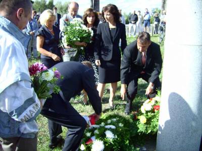 Kranzniederlegung zu Ehren der Opfer von Mauer