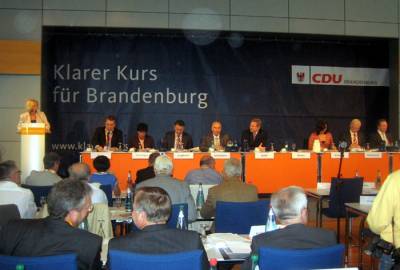 Landesparteitag der CDU Brandenburg: Unter Leitung von Barbara Richstein wurde von den mehr als 200 Delegierten das Wahlprogramm \