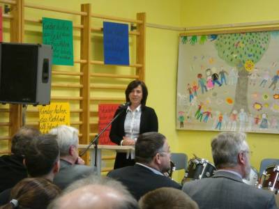 Barbara Richstein hlt ein Gruwort zum Auftakt der \